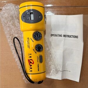 Tremors 2 Aftershocks AM/FM Torch Radio Clock Movie Memorabilia New